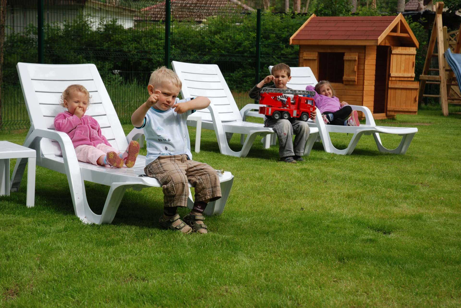 Pobierowo domki letniskowe - NawaraPark (noclegi, wczasy)