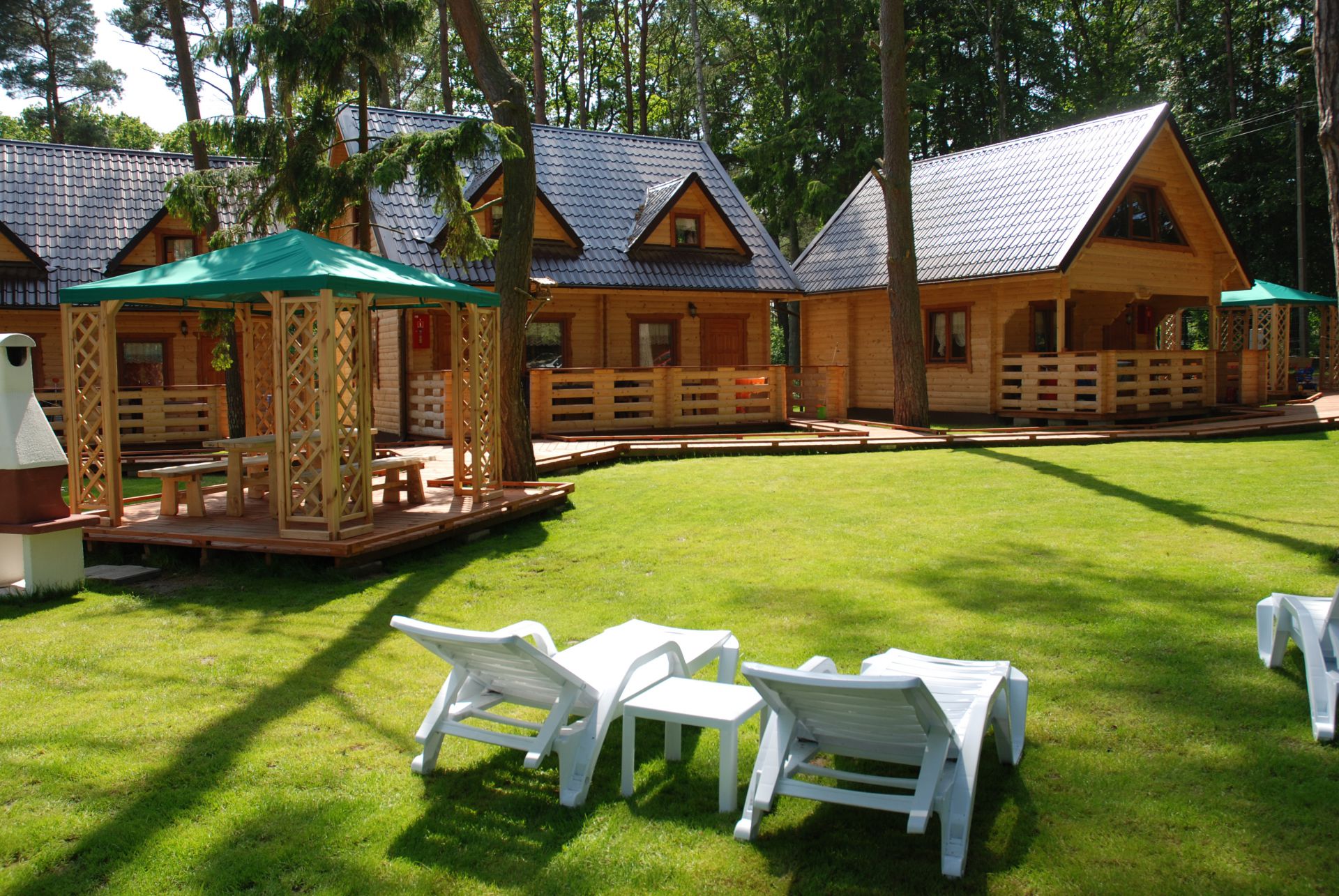 Pobierowo domki letniskowe - NawaraPark (noclegi, wczasy)