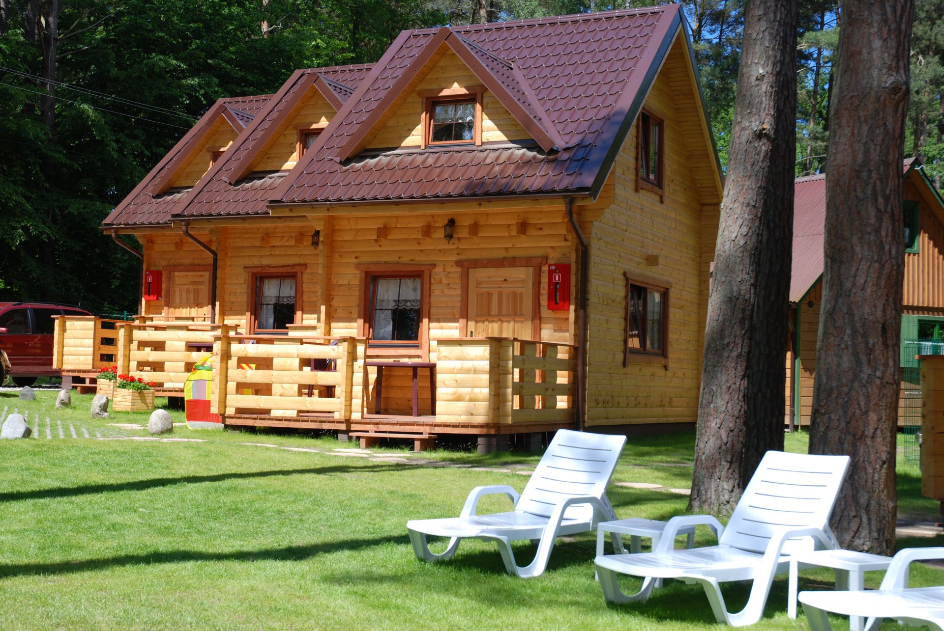 Pobierowo domki letniskowe - NawaraPark (noclegi, wczasy)