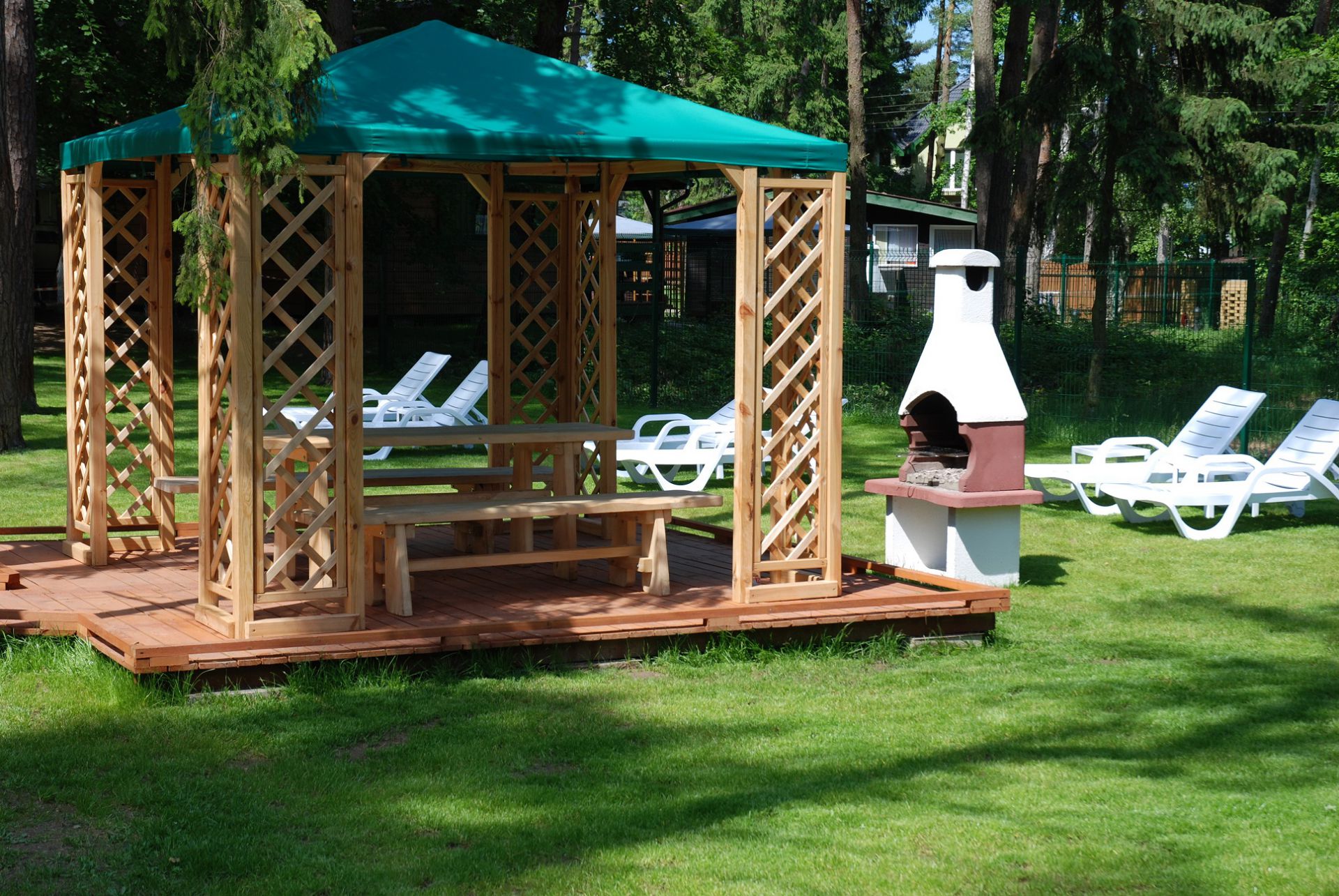 Pobierowo domki letniskowe - NawaraPark (noclegi, wczasy)