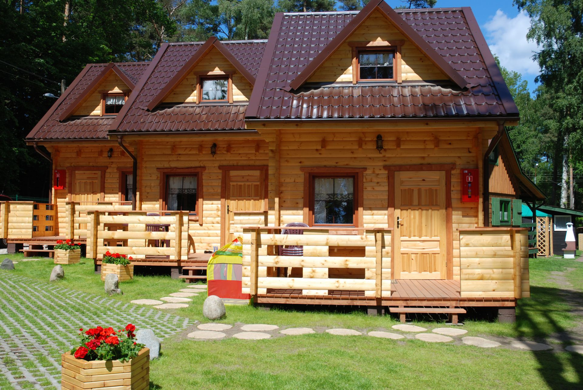 Pobierowo domki letniskowe - NawaraPark (noclegi, wczasy)